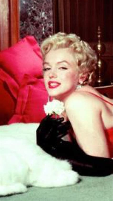 Photographed By Gene Lester 1956 Marilyn Monroe Smoking Rare