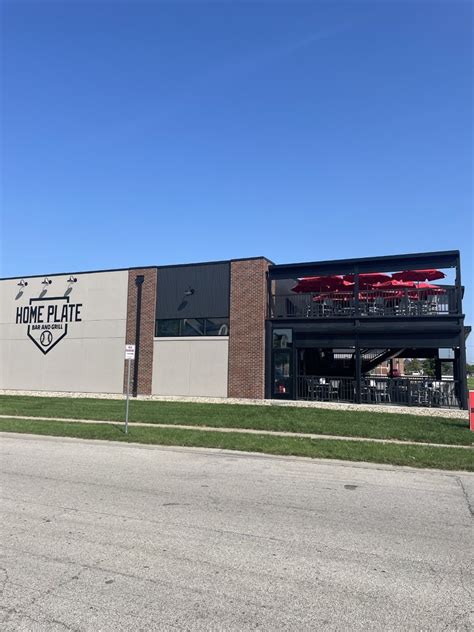 Home Plate Bar & Grill | Springfield, IL