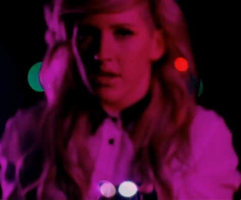I had a way then losing it all on my own i had a heart then but the queen has been overthrown and i'm not sleeping now the. Ellie Goulding - Lights (Official Music Video)