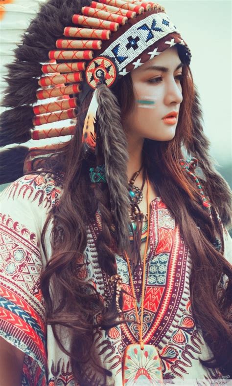 Indian terkenal dengan keahliannya menggunakan busur dan anak panah, tomahawk, berbagai pisau dan senjata lainnya. Native American Girl with Eagle Ultra HD Desktop ...
