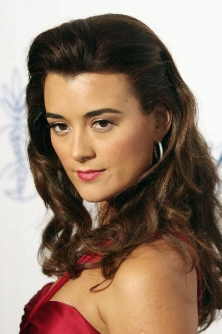 Cote De Pablo 24 Annual Imagen Awards At The Beverly Hilton Hotel On