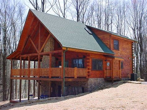 28 bella luna at moonridge cabin for up to 12 visitors is located in a shopping area near parks, mountains and lakes. Hocking Hills Log Cabin and Luxury Accommodations Hocking ...