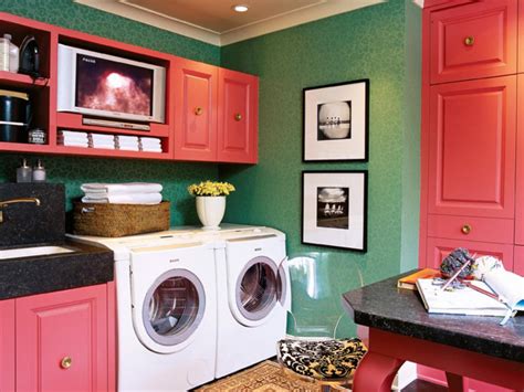 Who says laundry has to be a chore? Laundry Room Wall Decor: Pictures, Options, Tips & Ideas ...