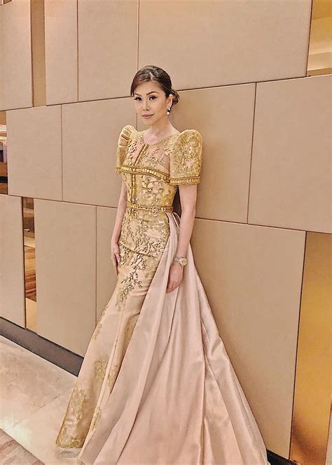 Elegance Of The Filipina In Maria Clara Dress Philippine Photo Gallery