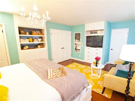 While the white bedroom does indeed work well with the yellow trellis carpet, here's an opposing example from apartment therapy of how a bedroom painted in dark purple can still work. Robin Egg Blue Master Bedroom With Yellow Rug | HGTV
