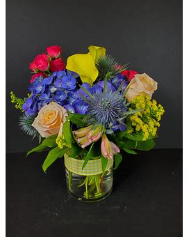 Home is a 3 bed, 2.0 bath property. Fort Worth Florist - Flower Delivery by TCU Florist