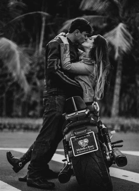 romantic motorcycle couple photoshoot