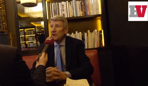Born 25 march 1949), is a french entrepreneur, politician and novelist. « Ce mur de clignotants rouges, c'est la mort de la ...