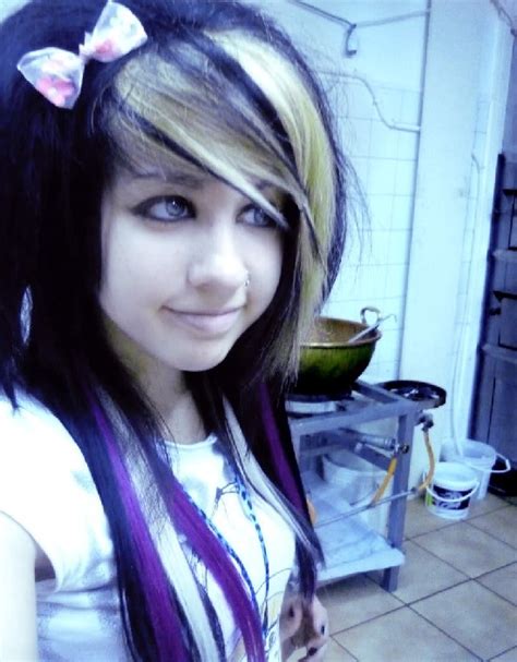 Gallery Emo And Mohawk Hairstyle 2011 Cute Emo Girl Hairstyle Fashion