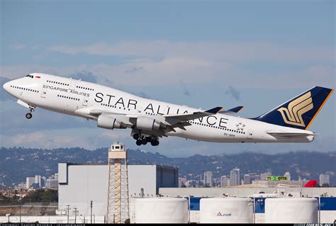 Boeing 747 412 Star Alliance Singapore Airlines Aviation Photo
