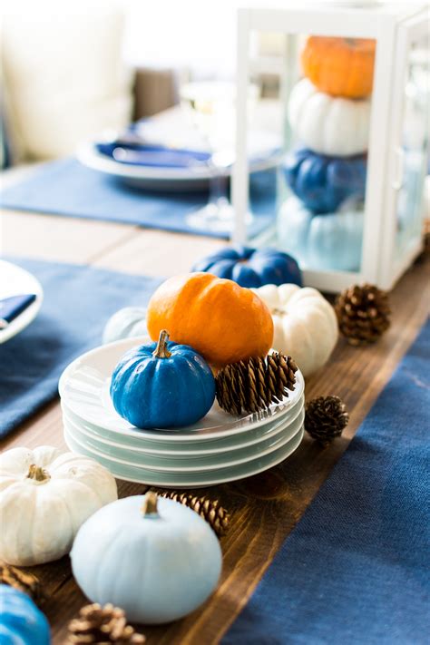 Proper table setting is an art, but it doesn't have to feel fussy. Thanksgiving Table Setting ... And Turkey Talk - It All ...