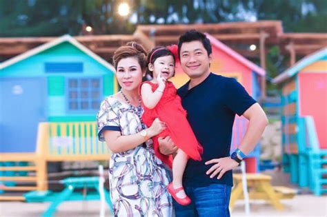 Trong quá trình điều tra mở rộng vụ án, cơ quan điều tra đã làm rõ hành vi của thu trà và tuyết lan. Vợ Quyền Linh, Kinh Quốc giàu có và thành đạt giúp chồng ...