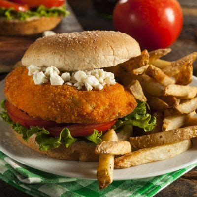 It is chicken and broccoli and bash meal pasta casserole. Copycat Ruby Tuesday's Buffalo Chicken Sandwich | Recipe ...