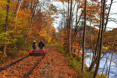 Take A Gorgeous Fall Foliage Ride In The Catskills