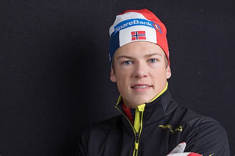 Langrennstjerna johannes høsflot klæbo hyllet sitt forbilde under takketalen. Johannes Høsflot Klæbo går for ny rekord i Hamar Supersprint
