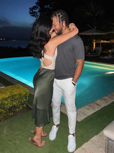 Jalen Brunson purchases a luxury private jet as a gift for his wife on