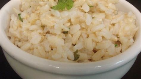 It's bright, fresh and has zippy lime flavors. Copycat Chipotle® Cilantro-Lime Brown Rice Recipe - Allrecipes.com