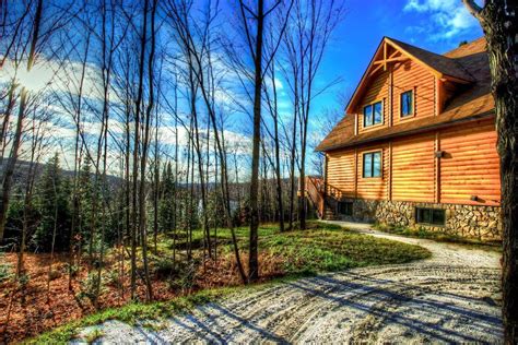 This Timber Block Insulated Log Home Is Such A Beauty Its Location Is