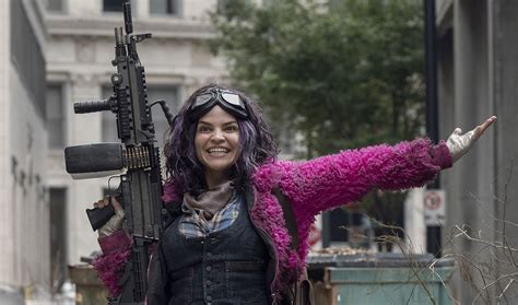 I'd been reading the comics for six years and was actually more intrigued when writer robert kirkman said that he would use the main premise of the book but pretty much add things that he had never thought. 'The Walking Dead' Season 10, Episode 14: What Paola ...