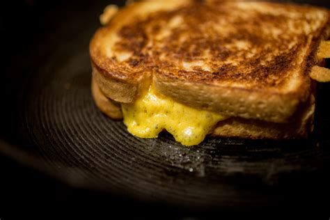 The Dos And Donts To Making A Grilled Cheese Sandwich