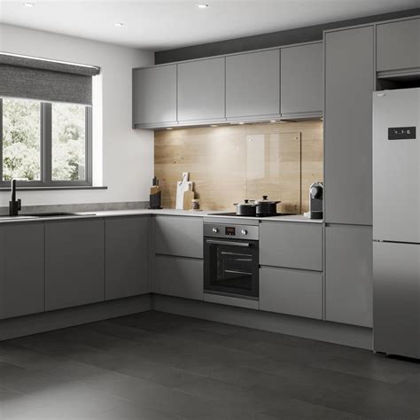 This contemporary neutral will complement many different colours and decor, from lighting up a dark scheme to adding to a distinctive shade to paler designs. Clerkenwell Super Matt Slate Grey Kitchen | Fitted ...