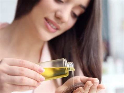 Even the finest of hair can benefit from using a hair oil in their routine. Correct way to condition your hair with oil - Misskyra.com
