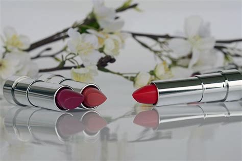Best Organic And Natural Lipsticks In The Uk Naturaler