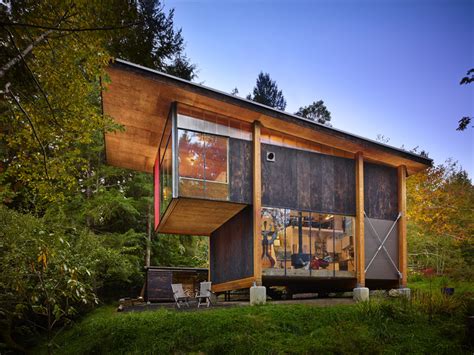 Scavengers studios has announced that it will no longer be closing servers for darwin project. Scavenger Studio / Olson Kundig | ArchDaily