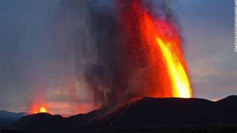 The congo volcano, in spanish the volcán congo and also known as congo mountain, cerro congo, is an inactive volcano in costa rica, situated in the cordillera central range near the poás volcano and within the poás volcano national park. Congo's erupting volcano boosts tourism - CNN.com