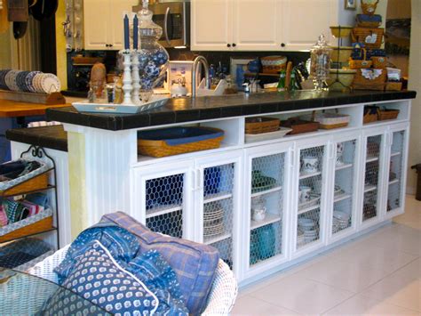 One problem i'm very unsure about is the breakfast bar. Lots of Features of Last Weeks Party {along with some ...