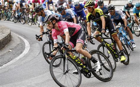 La culpa fue de dombrowski, se cruzó. The Telegraph Cycling Podcast - Giro d'Italia 2018: Stage seven from Pizzo to Praia a Mare
