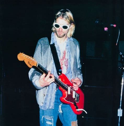 Pin By Toxic☠glam💋 On Kurt Cobain Fashion Style Oval Sunglass