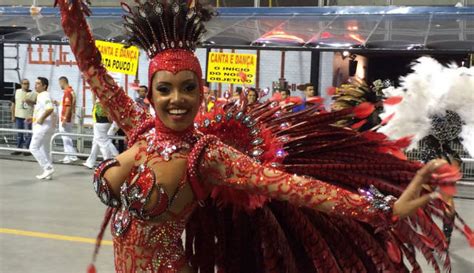 These Sexy Samba Dancers Are A Feast For The Eyes Pics Izispicy Com