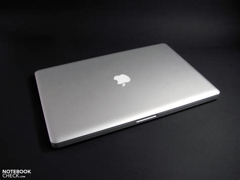 Review Apple Macbook Pro 17 Early 2011 22 Ghz Quad Core Glare Type