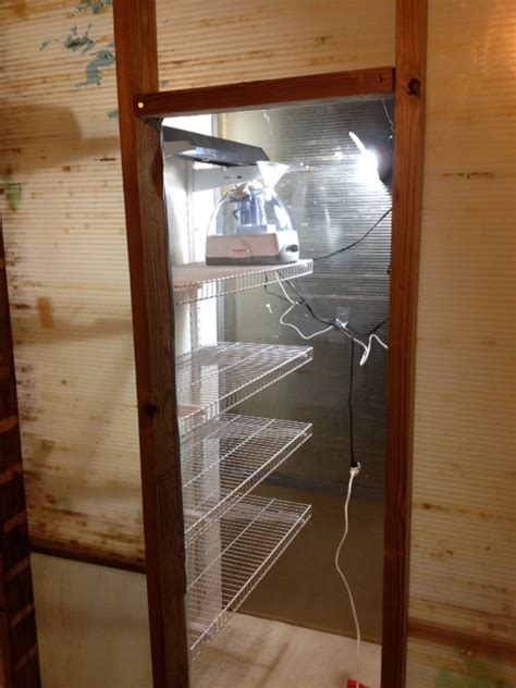 Some popular choices when growing mushrooms at home different mushrooms have different growing mediums. grow room lighting need advice - Gourmet and Medicinal ...