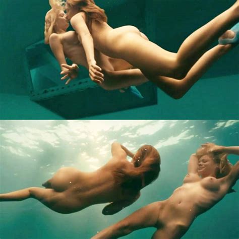 Kelly Brook Piranha Nude Scenes And Pics With Riley Steele