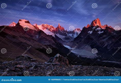 Monte Fitz Roy Patagonia Argentina Stock Image Image Of Lakes