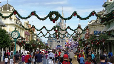 We know the winter will soon be upon us when we see holiday decorations start to appear in the magic kingdom. Magic Kingdom trip report - December 2011 (Fantasyland construction, holiday decorations & more)