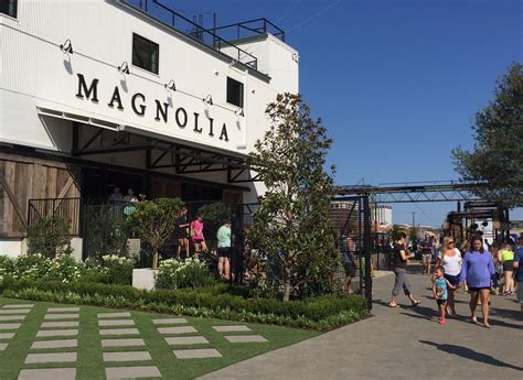 Heres How To Make The Most Of Your Bucket List Trip To Magnolia Market