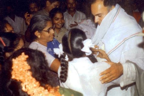 Investigations revealed that rajiv gandhi was killed by the ltte members. Outlook India Photo Gallery - Rajiv Gandhi Assassination