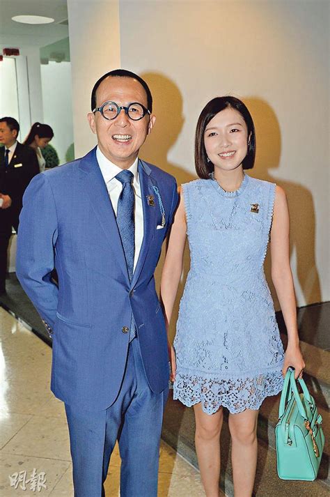 2 days ago · 香港首富李嘉誠之子「小小超」李澤楷（richard）一向處理感情事都非常低調，richard與15年港姐季軍郭嘉文（karmen）嘅戀情傳出多年，期間被傳媒影到同遊日本，直至前年先以情侶姿態大方合照，間接承認karmen嘅地位。不過近日就傳出佢哋疑似結束五年情，而傳媒向李澤楷查詢時，佢就冇正面回應. 李澤楷郭嘉文世紀合照公開認愛 | LIHKG 討論區