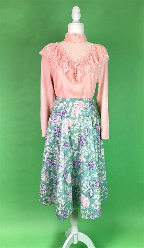 Vintage Laura Ashley Pastel Floral Skirt Size Small Gem