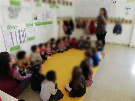Quando uma educadora de infância de staten island descobre que um dos seus alunos de cinco anos talvez seja dotado, fica fascinada e obcecada pela criança, entrando numa perigosa e. Animação cultural: Profissão... Educadora de Infância!