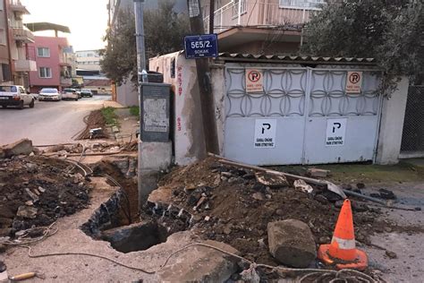 Nov 20, 2019 · elektrik tedarikçisi değiştirmiş serbest tüketiciler için 1kw elektrik birim fiyatı (iş yerleri için) 0,631474 tl'dir. Buca'da elektrik kesintileri vatandaşları çileden çıkardı ...