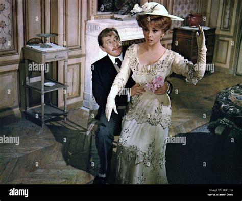 GINA LOLLOBRIGIDA And ALEC GUINNESS In HOTEL PARADISO Directed By PETER GLENVILLE