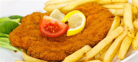Si bien la milanesa a la napolitana tiene un nombre italiano (milanesa de milán, napolitana de nápoles) es una receta típicamente argentina. Costumbres argentinas: cómo preparar una milanesa perfecta ...