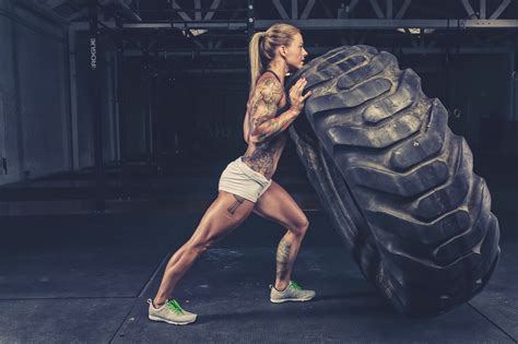 Fit Chicks Chat Episode 106 Breaking Down Supplementation With Christmas Abbott — Fit Chicks Blog