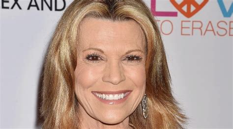 Vanna White How It Feels To Watch Herself Age On Tv Nexttribe