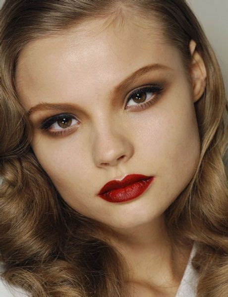 Magdalena Frackowiak Makeup Tips For Brown Eyes Sexy Makeup Sultry