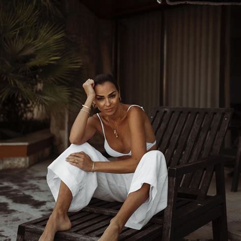 Vanessa martins morangos com açucar. Vanessa Martins vende 150 biquínis em duas horas: saiba ...
